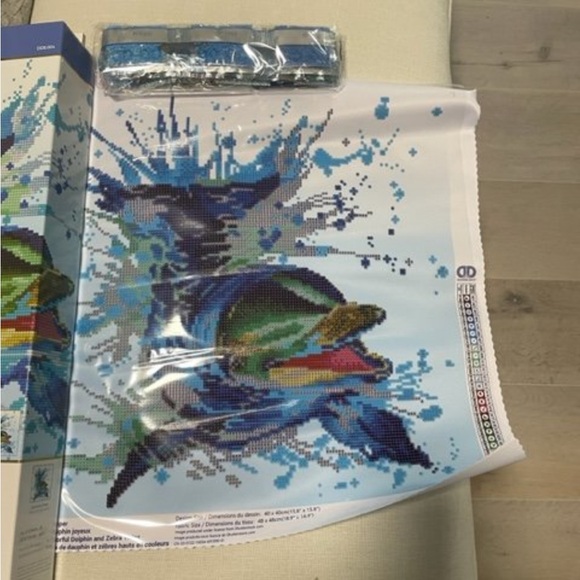 Dolphin Diamond Dot Art Kit (NEW) - Picture 2 of 6